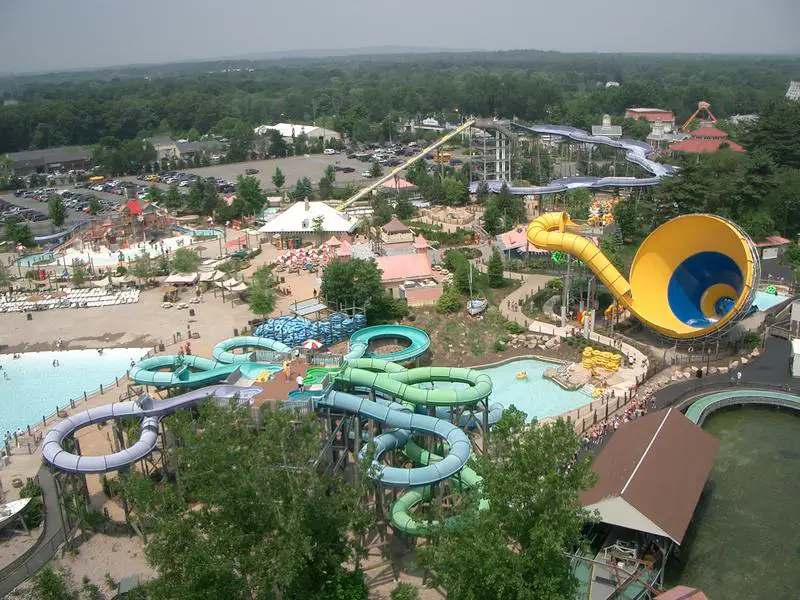 Six Flags-Hurricane Harbor
