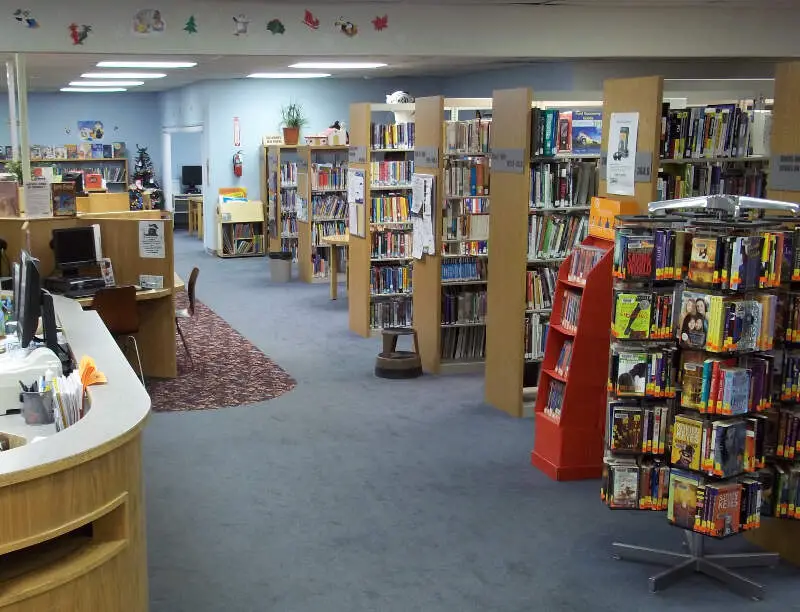 Adelanto Branch Library