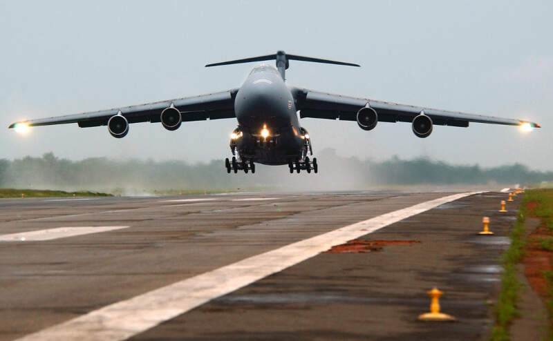 Lockheed C Galaxy Take Off