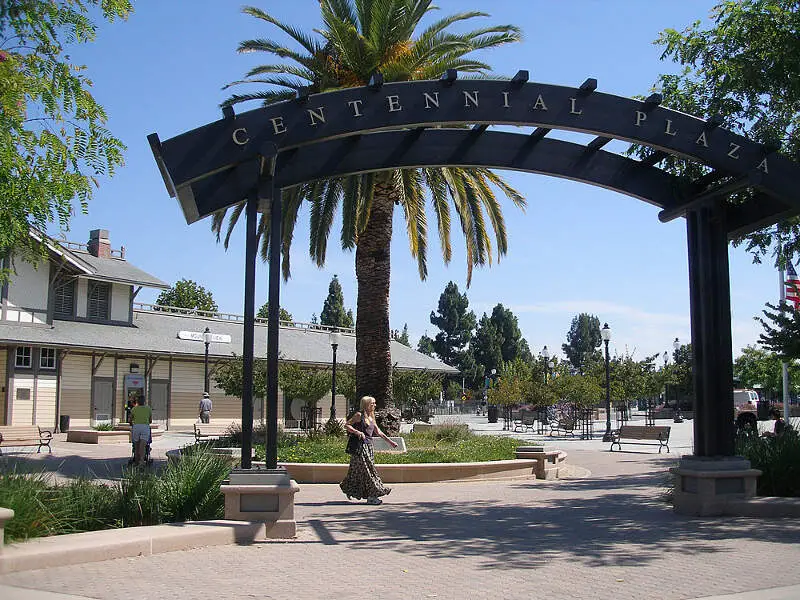 Mountainviewcentennialplaza