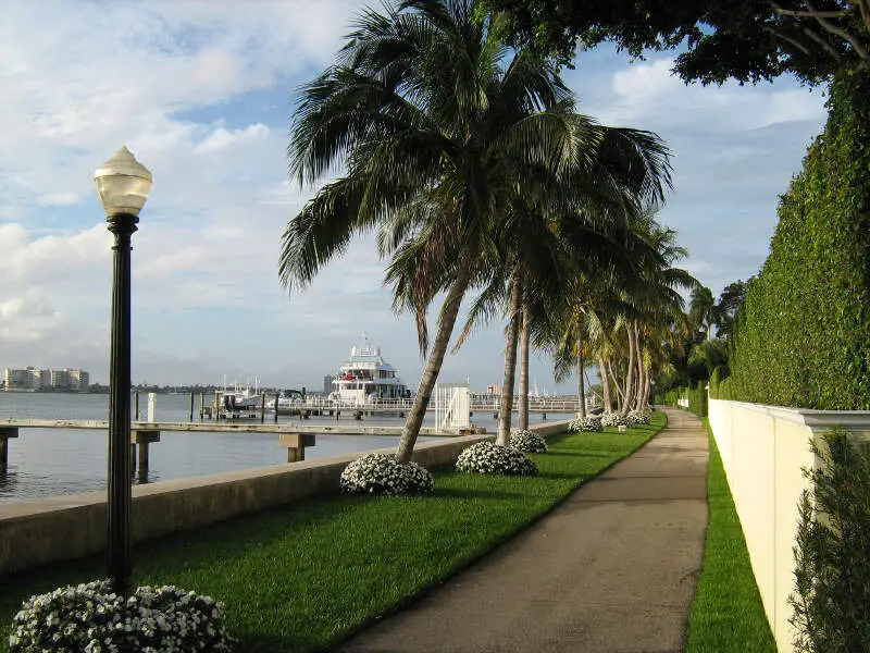 Town Of Palm Beach  Lake Bikeway