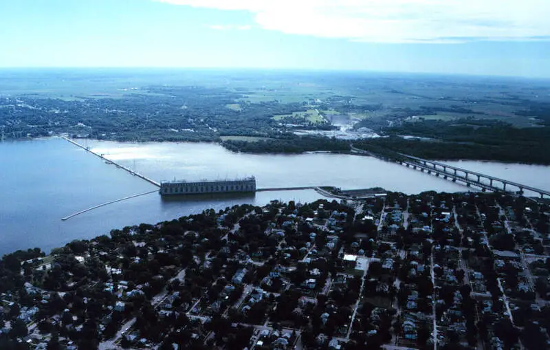 Mississippi River Lock And Dam Number Near Keokuk Iowa