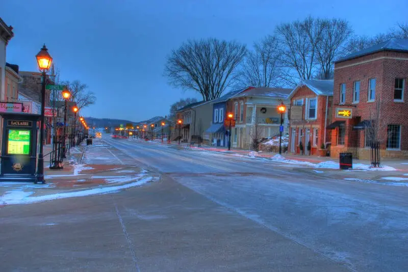 Downtown Leclaire Dawn