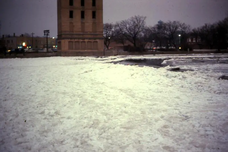 Hoffman Tower And Damc Lyonsc Illinois