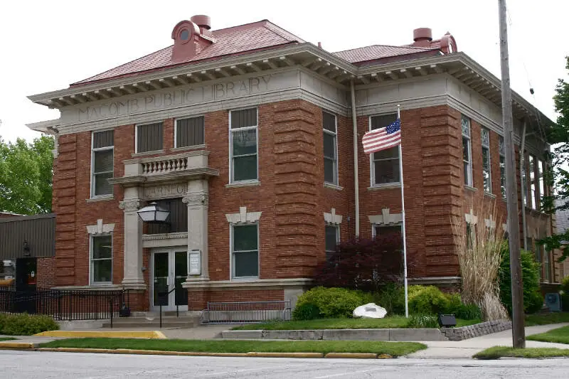 Macomb Public Library