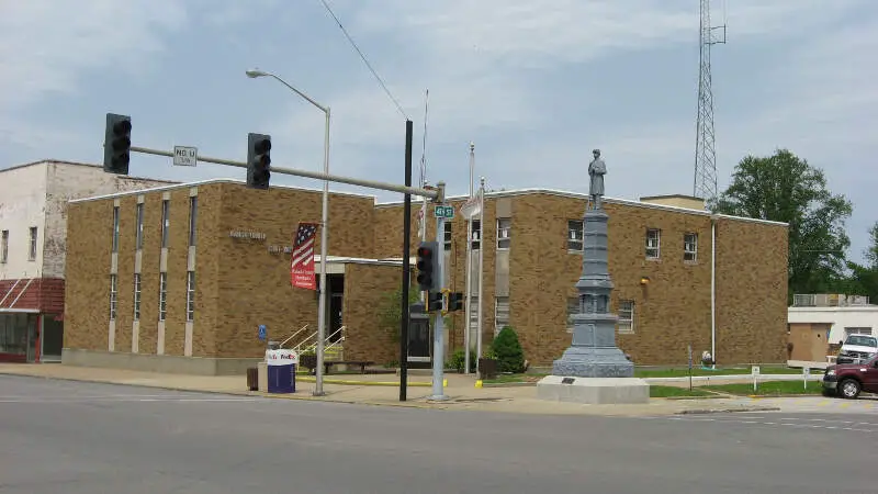 Wabash County Courthouse In Mount Carmel