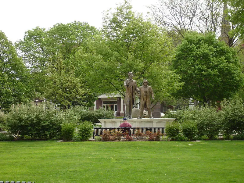 Ottawa Il Washington Park Historic District Lincoln Douglas Statues