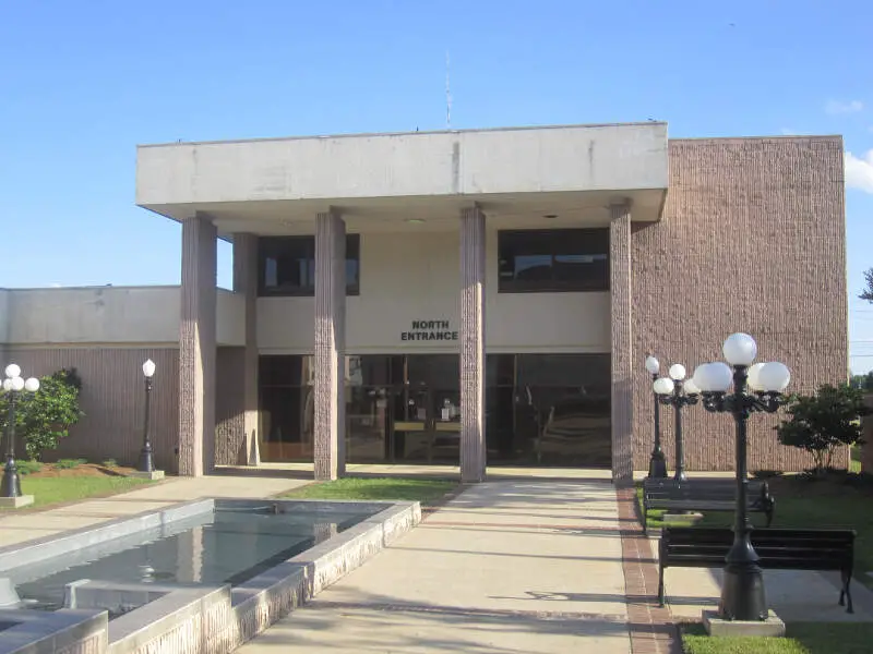 North Entrancec Bastropc Lac City Hall Img