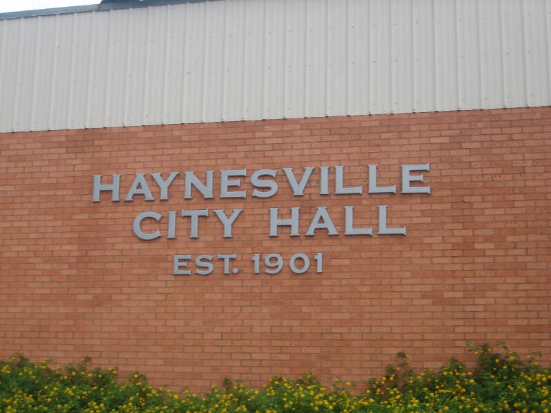 Haynesvillec Lac City Hall Img