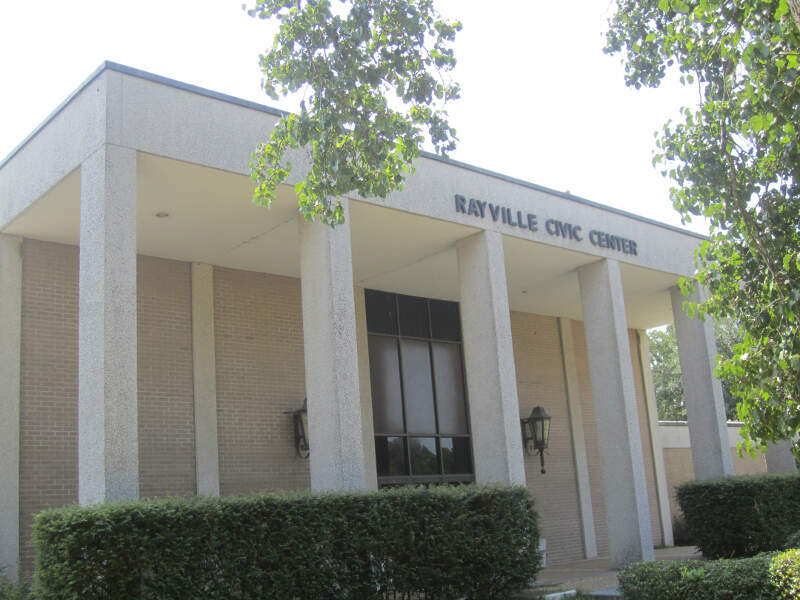 Rayvillec Lac Civic Center Img