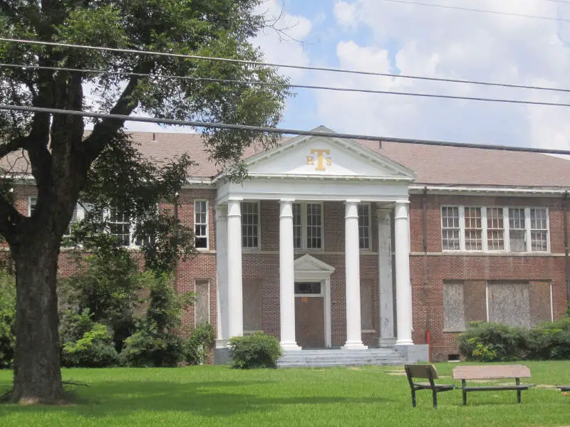 Abandoned Tallulah High School Across From Walnut Bayou Img