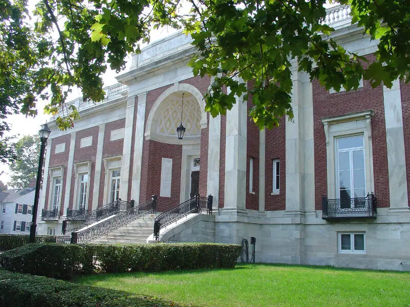 Beverly Public Library