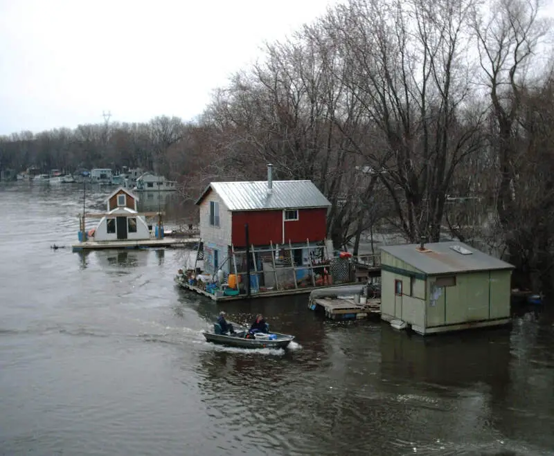 Winonamnboathouses