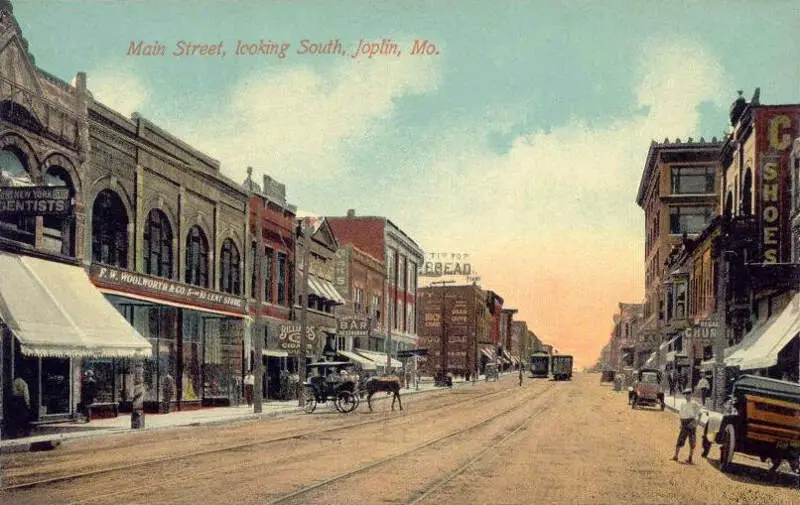 Main Streetc Looking Southc Joplinc Mo