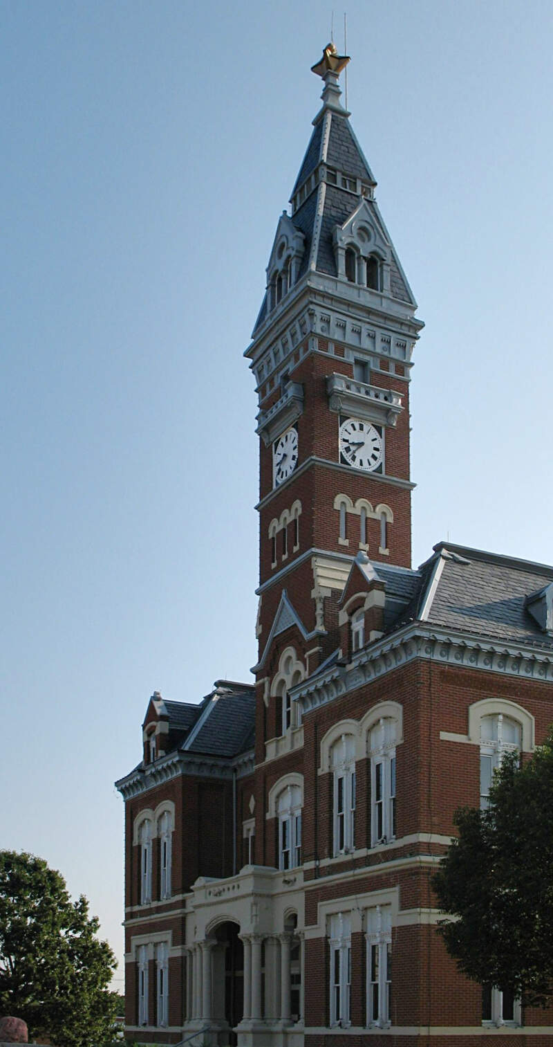 Nodaway Courthouse Retouched