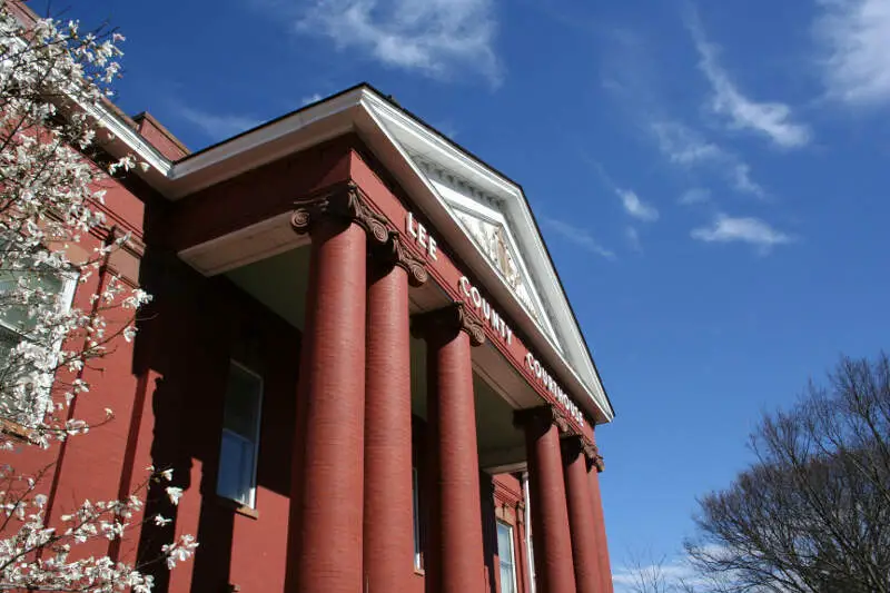 Lee County Courthouse In The Spring