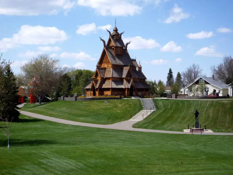 Nd Minot Scanherpark Stavechurch