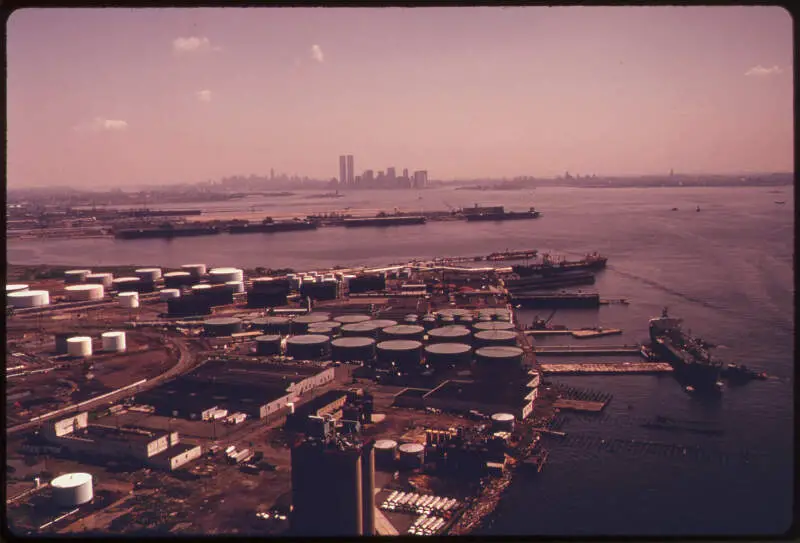 Bayonnec New Jerseyc On Upper New York Bay With The Manhattan Skyline In The Background