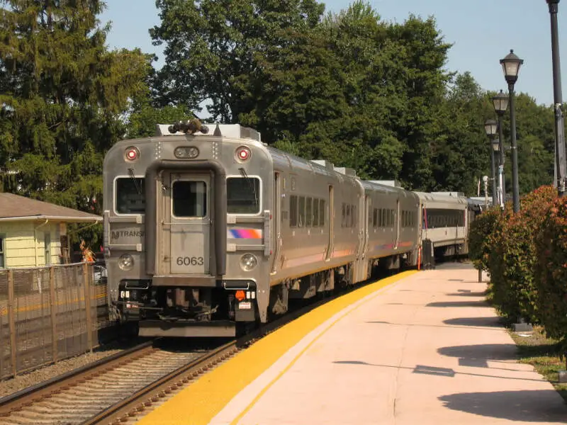 Train Leaves Glen Rock Boro Hall Bergen County Line