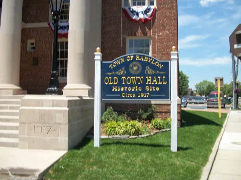 Babylon Town Hallb Front Sign