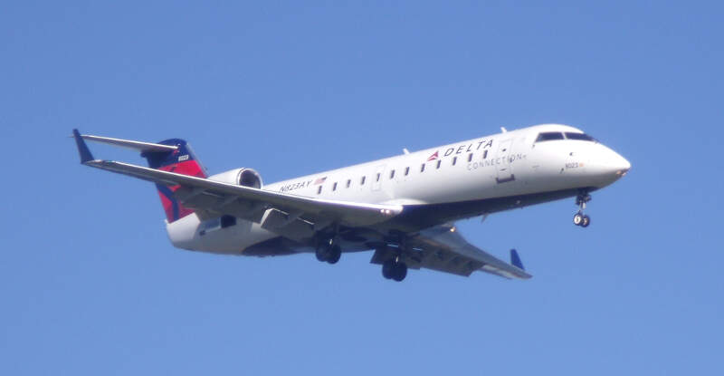 Pinnacle Airlines Crj Nay Kdca