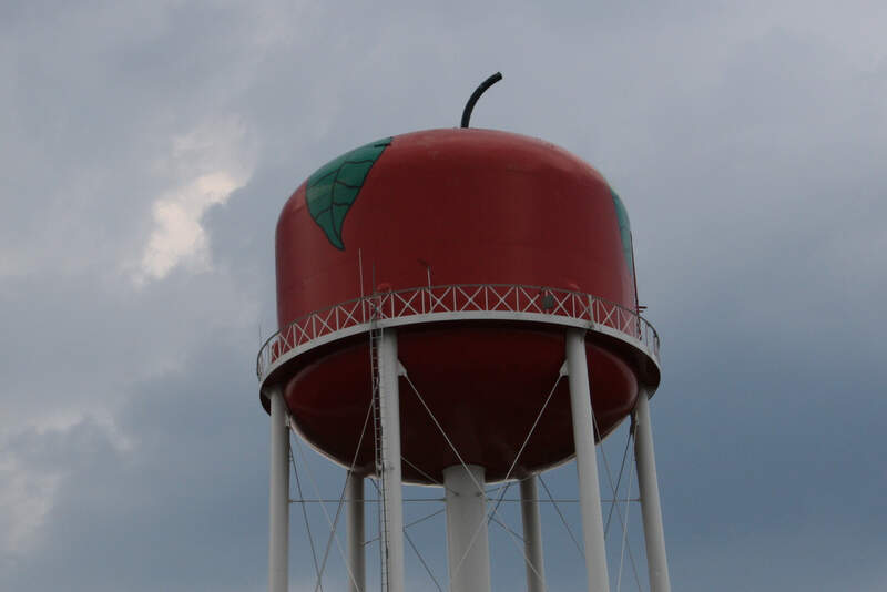 Jacksonohapplewatertower