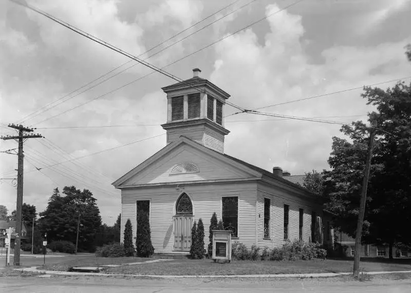 First Universalist Church Of Olmsted