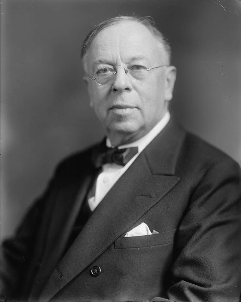 George E Chamberlain