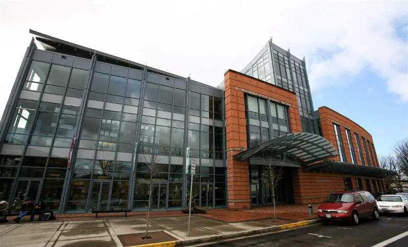 Eugenepubliclibrary