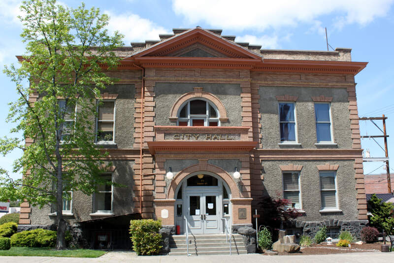 The Dalles City Hall