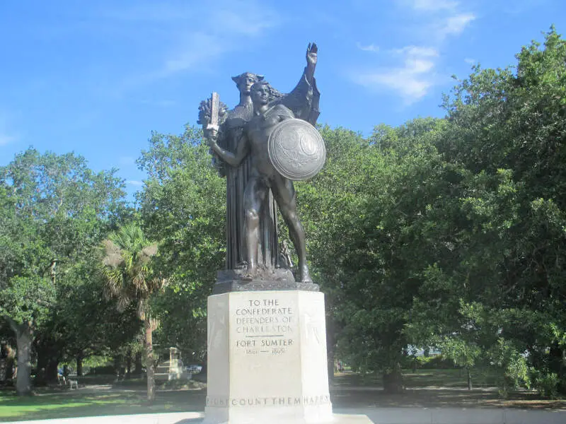 Daughters Of The Confederacy Monument In Charlestonc Sc Img