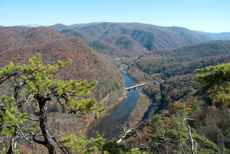 Nov  Nolichucky River Valley East Of Erwin Tn