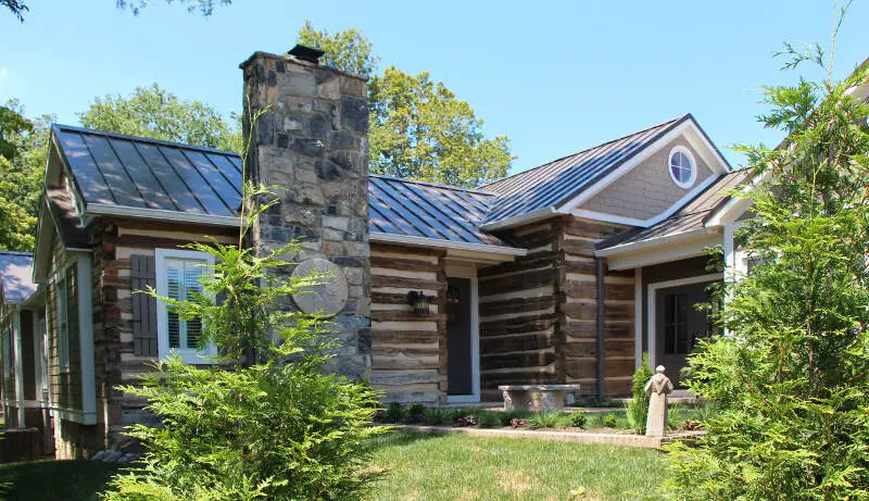 Antrium Log Cabin