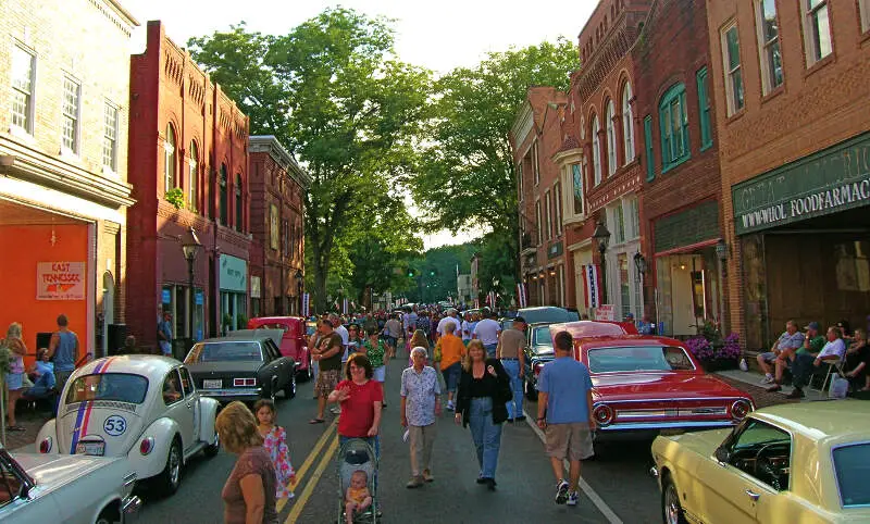 Rogersvilleeastmainstreetlookingwest