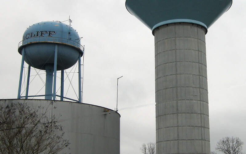 New Bacliff Watertower