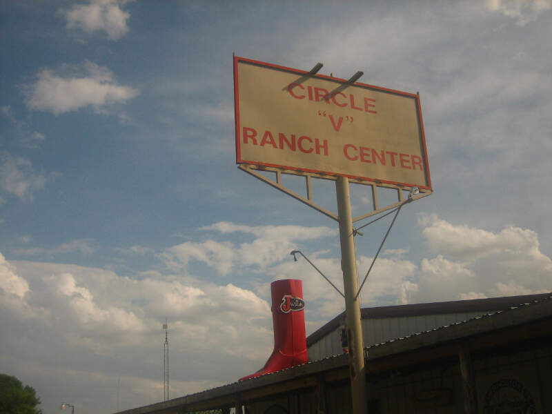 Circle V Ranch Center In Carrizo Springsc Tx Img