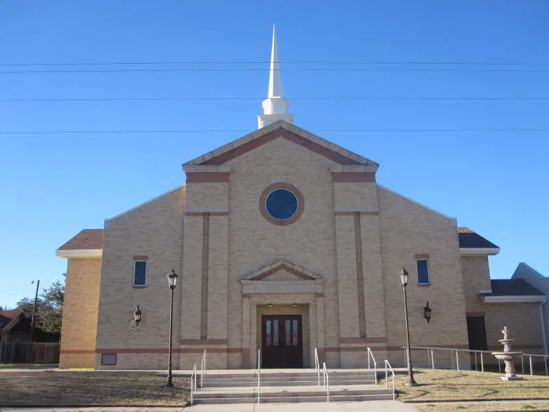 First Baptist Church Of Floresvillec Tx Img