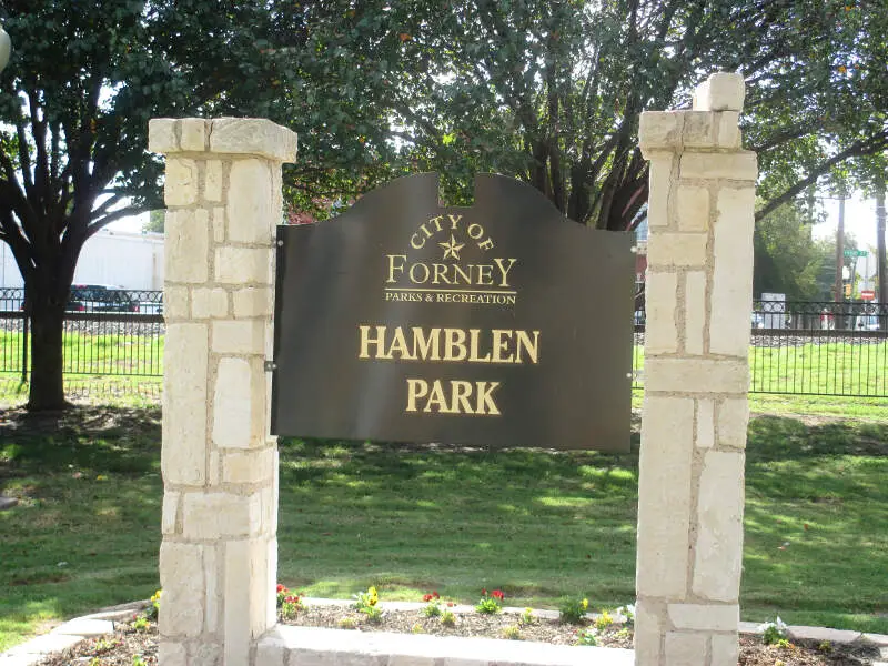 Hamblen Park Sign In Forneyc Tx Img