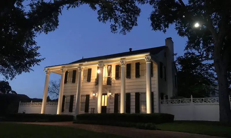 A Home In Terrell Hills