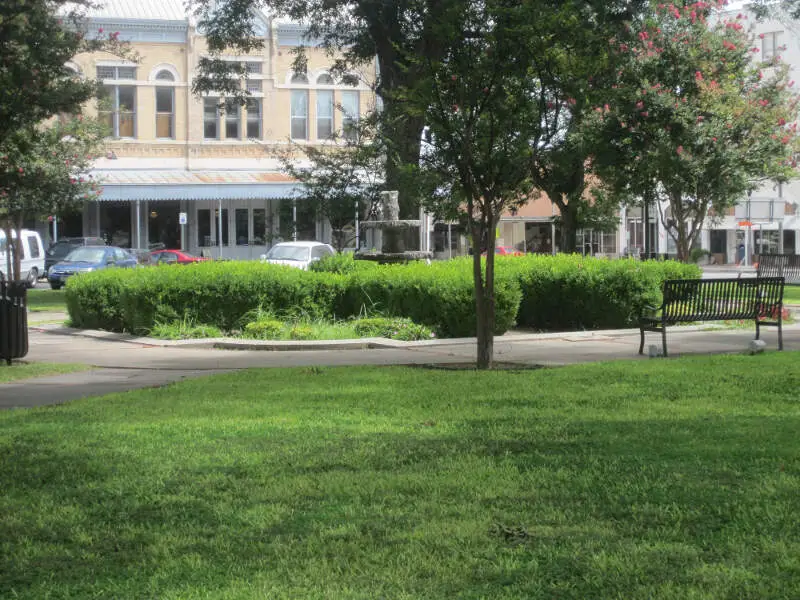 Green Space In The Town Squarec Uvaldec Tx Img