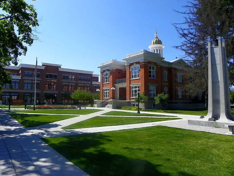 Loganutahcourthouse