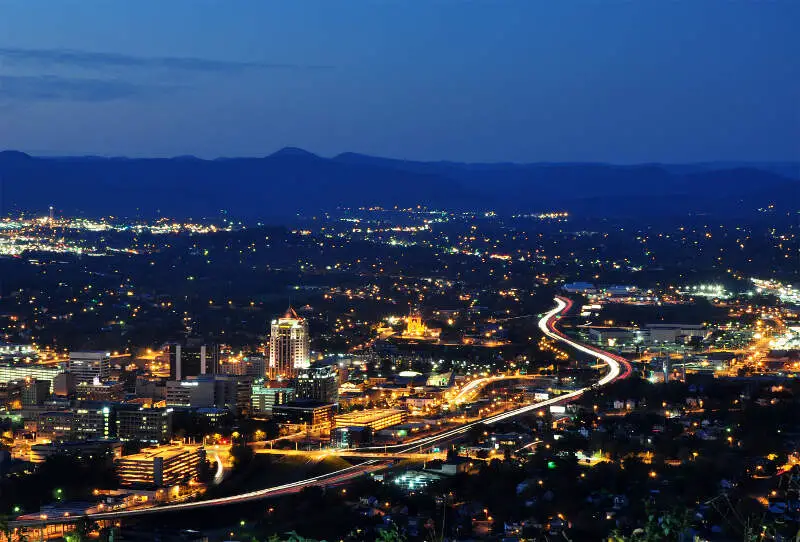 Roanoke City Virginia From Mill Mountain Star At Dusk