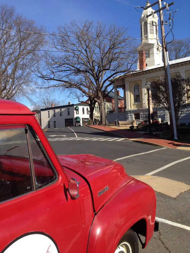 Old Courthouse And Courthouse Square