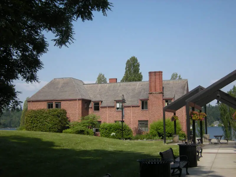 Mercer Islandc Wa  Luther Burbank School Dorm