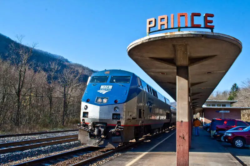 Amtraks The Cardinal  Princec Wv