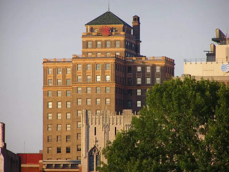 Kanawha Valley Building